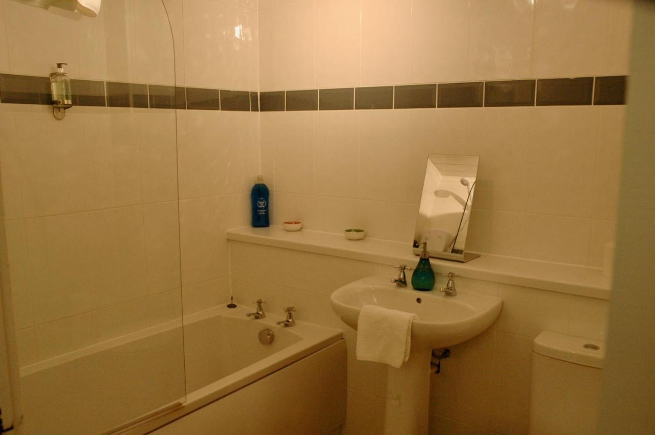Fabulous Stylish Flat In Merchant City & Free Secure Parking Glasgow Extérieur photo